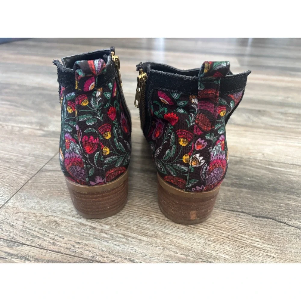 Inkkas Rooster Bootie 8 Black Suede Floral Embroidery Boho Festival Cottagecore